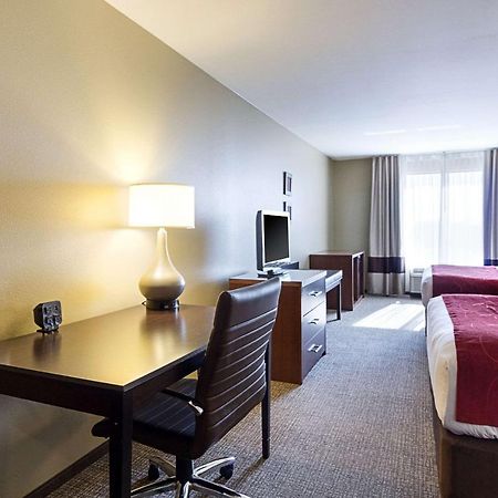 Comfort Suites & Conference Center Worthington Eksteriør billede