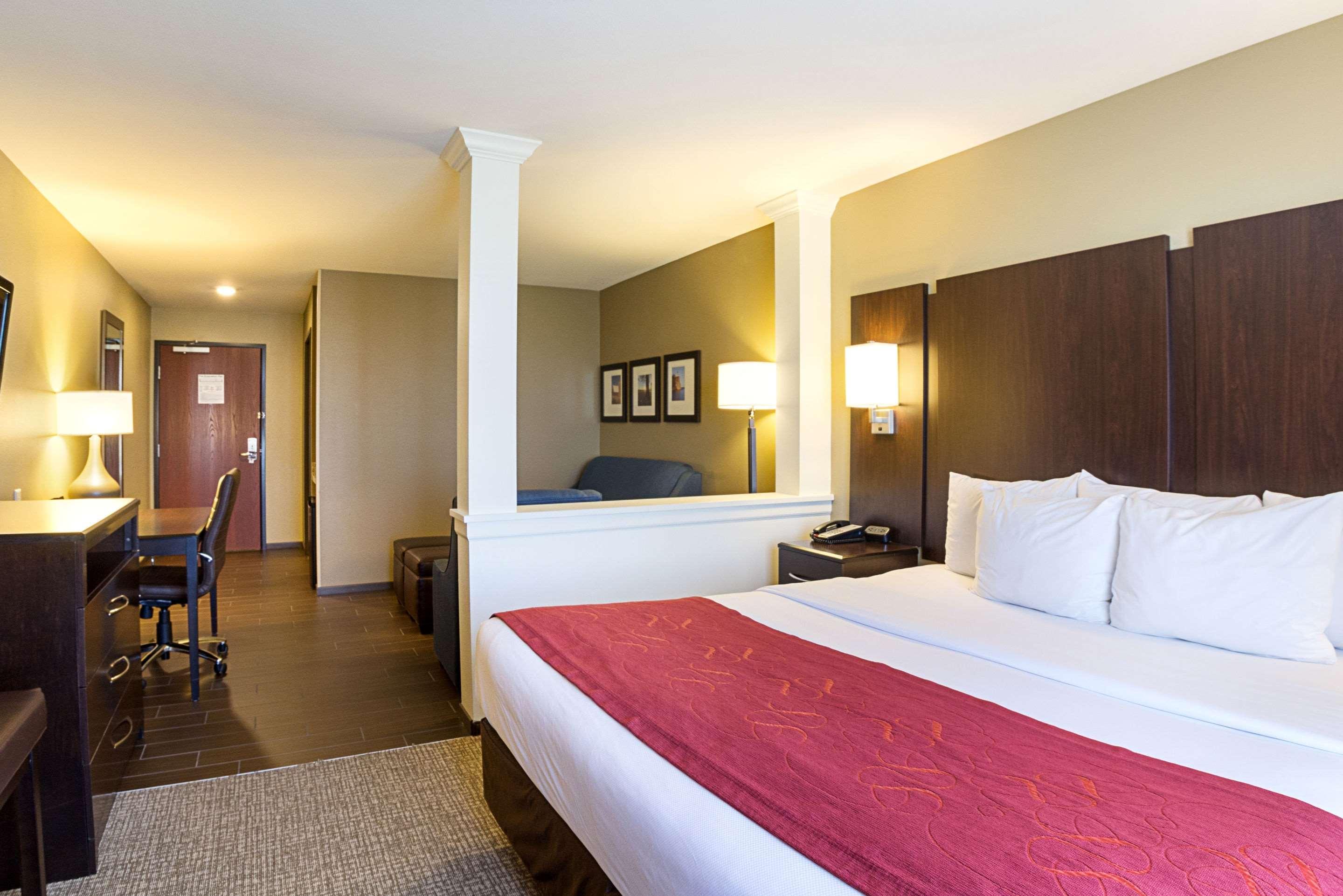 Comfort Suites & Conference Center Worthington Eksteriør billede