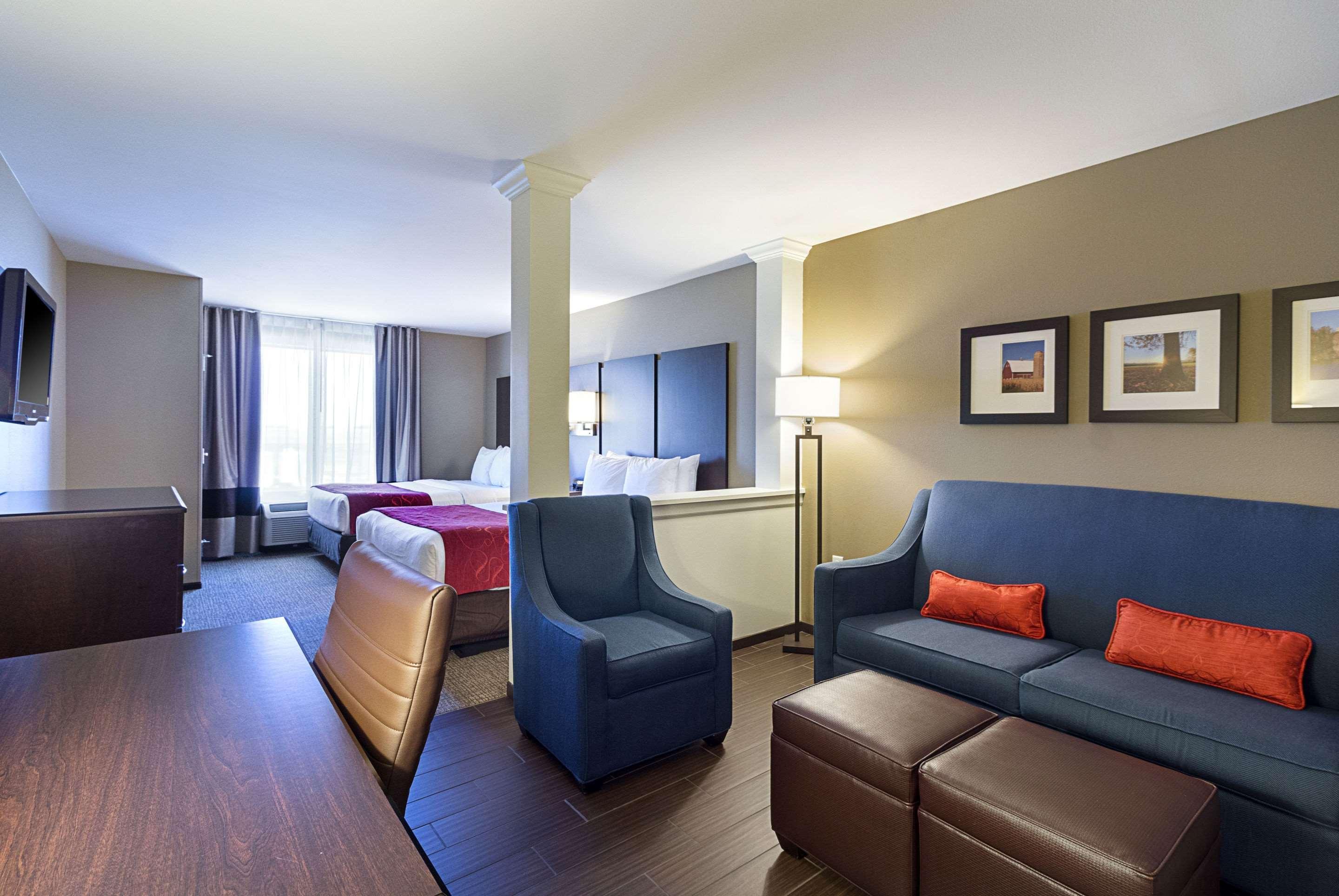 Comfort Suites & Conference Center Worthington Eksteriør billede