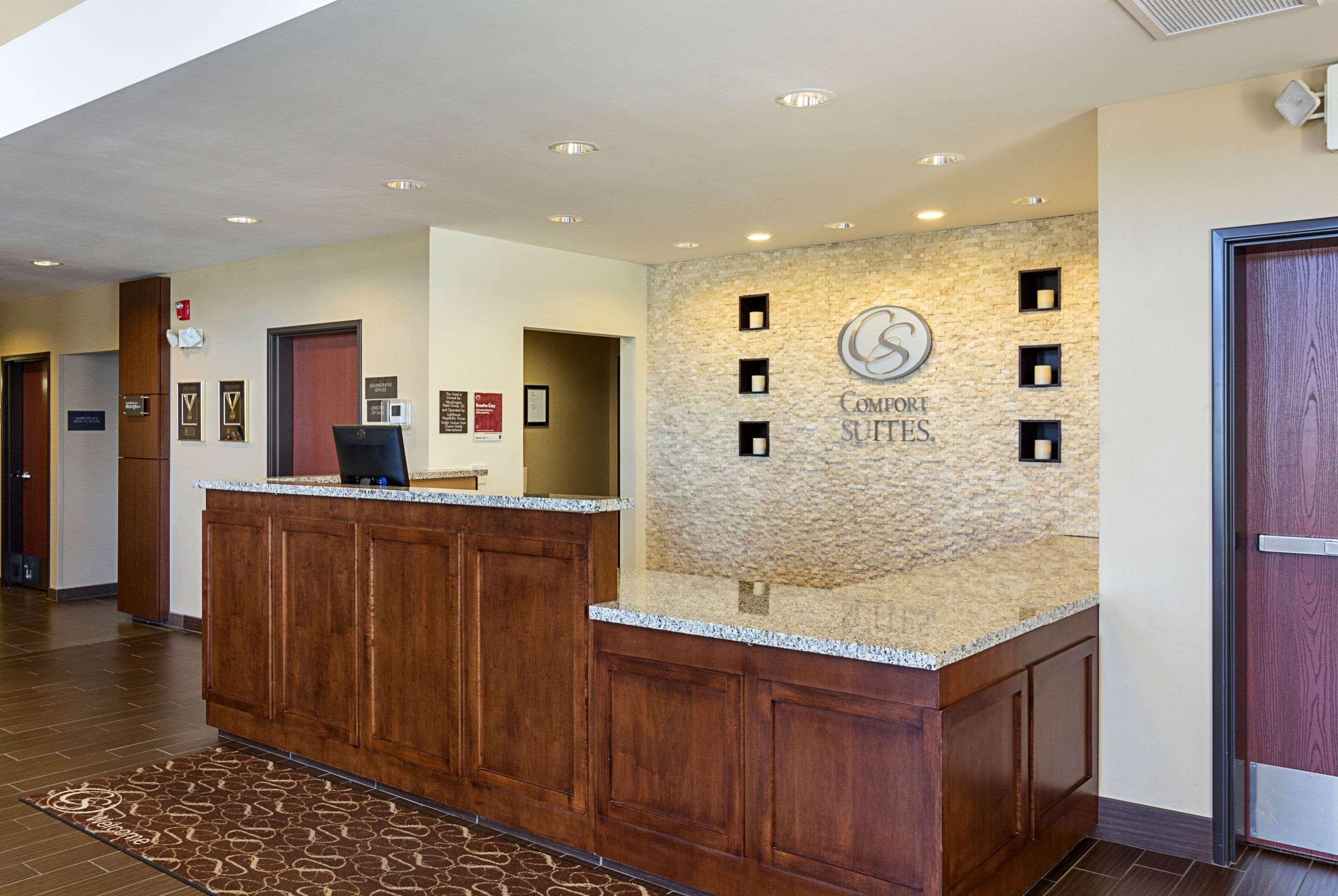 Comfort Suites & Conference Center Worthington Eksteriør billede