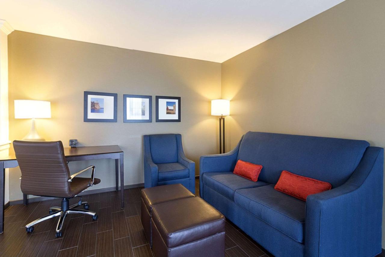Comfort Suites & Conference Center Worthington Eksteriør billede
